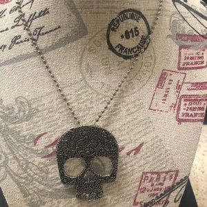 Skull necklace